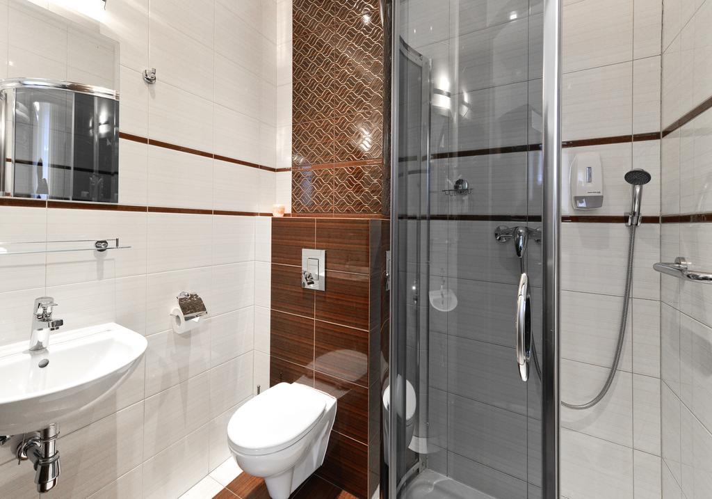 ביאלה פולדאסקה Hotel Capitol מראה חיצוני תמונה