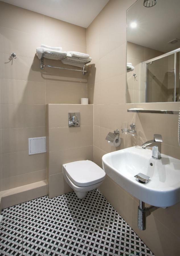 ביאלה פולדאסקה Hotel Capitol מראה חיצוני תמונה