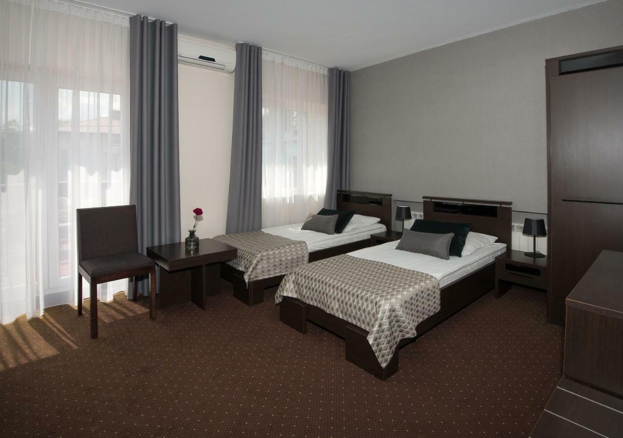 ביאלה פולדאסקה Hotel Capitol מראה חיצוני תמונה